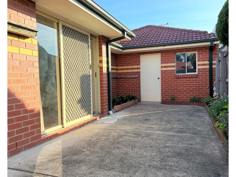 2/33 Linnet Street, Altona VIC 3018