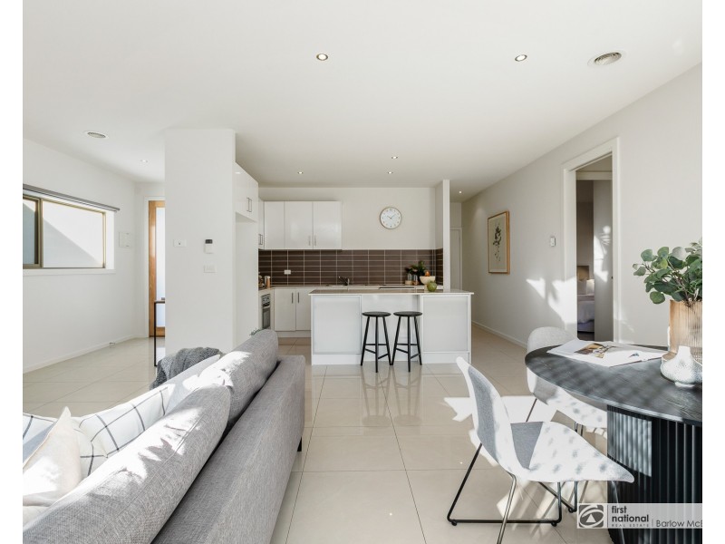 3/180 Civic Parade, Altona VIC 3018