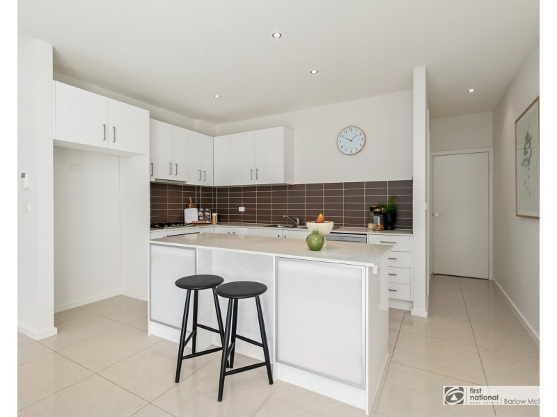 3/180 Civic Parade, Altona VIC 3018