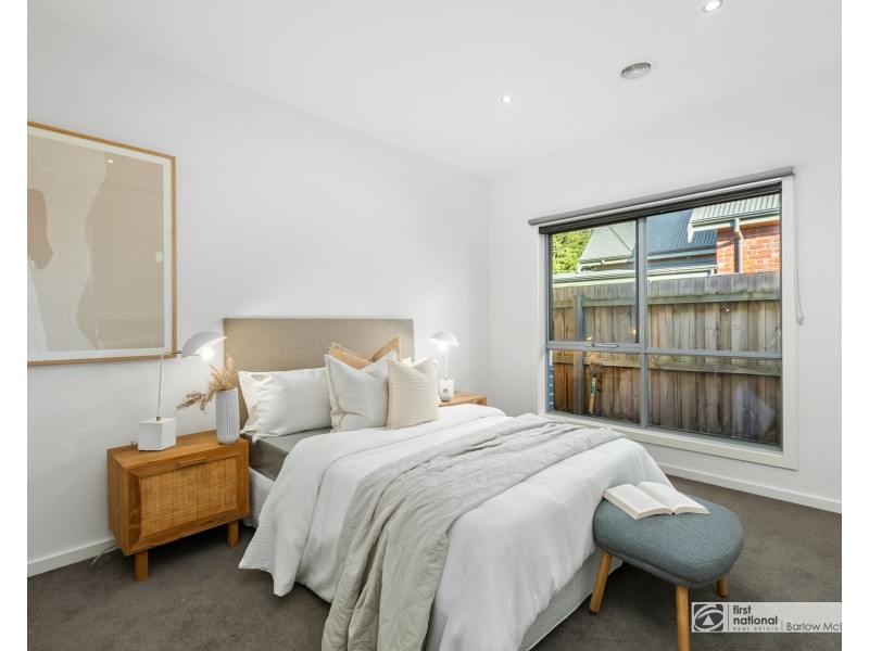 3/180 Civic Parade, Altona VIC 3018