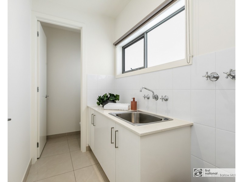 3/180 Civic Parade, Altona VIC 3018