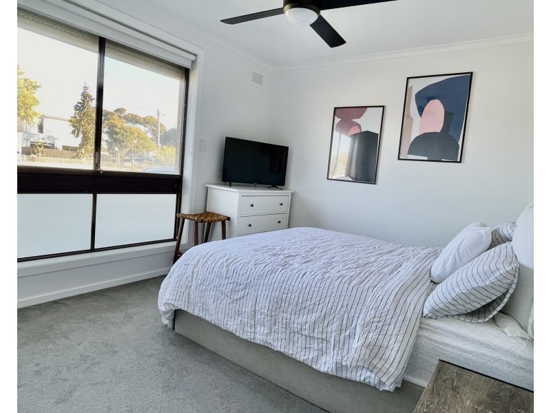 2/32 David Street, Altona VIC 3018