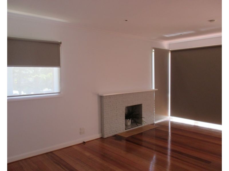 12 Thorpe Street, Newport VIC 3015