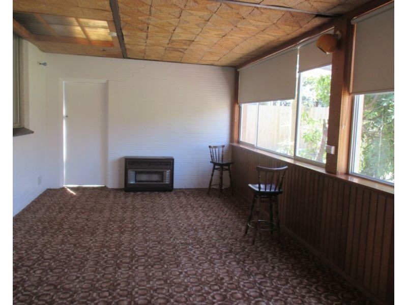 12 Thorpe Street, Newport VIC 3015