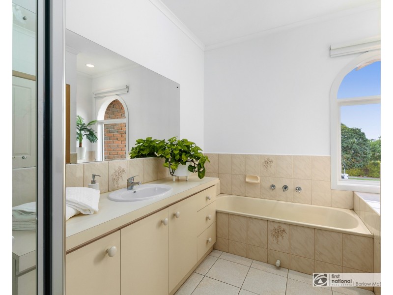 1 McAlpine Court, Altona VIC 3018