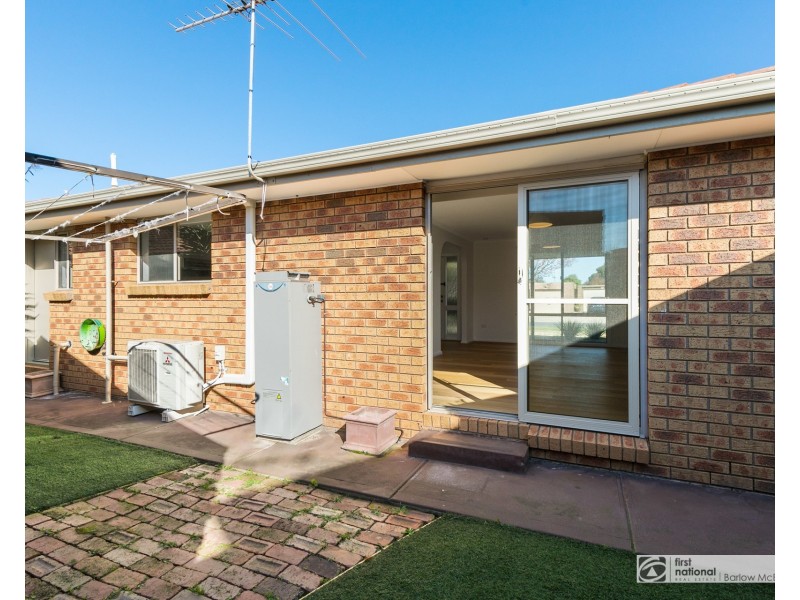 2 Hakea Court, Altona Meadows VIC 3028