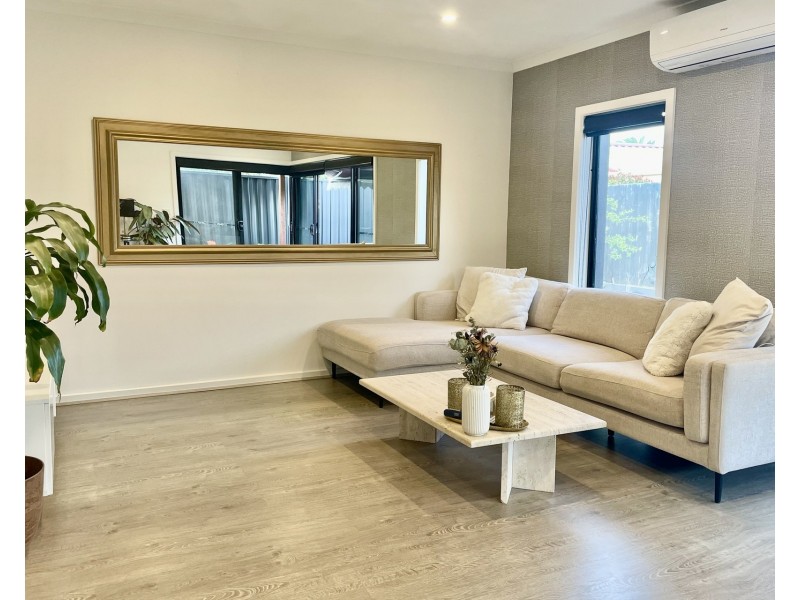 2/12 Brennan Court, Altona Meadows VIC 3028