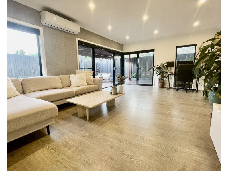 2/12 Brennan Court, Altona Meadows VIC 3028