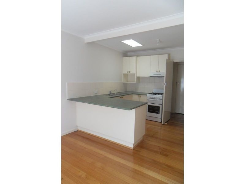 1/8 Romawi Street, Altona VIC 3018