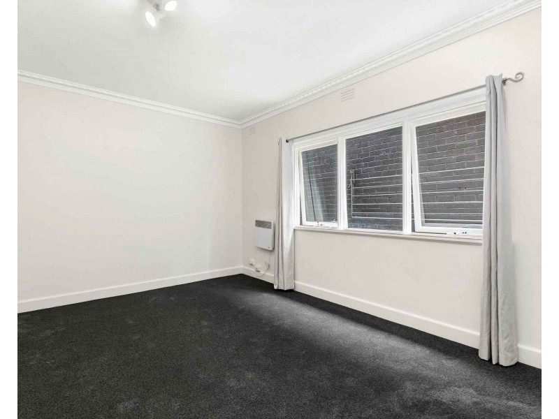 1/6 Harrington Square, Altona VIC 3018