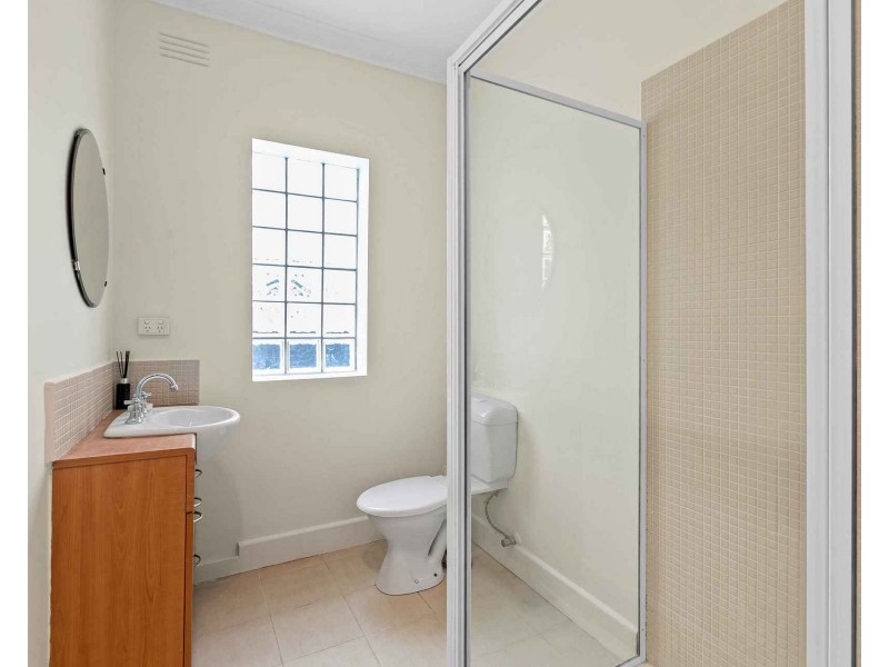 1/6 Harrington Square, Altona VIC 3018