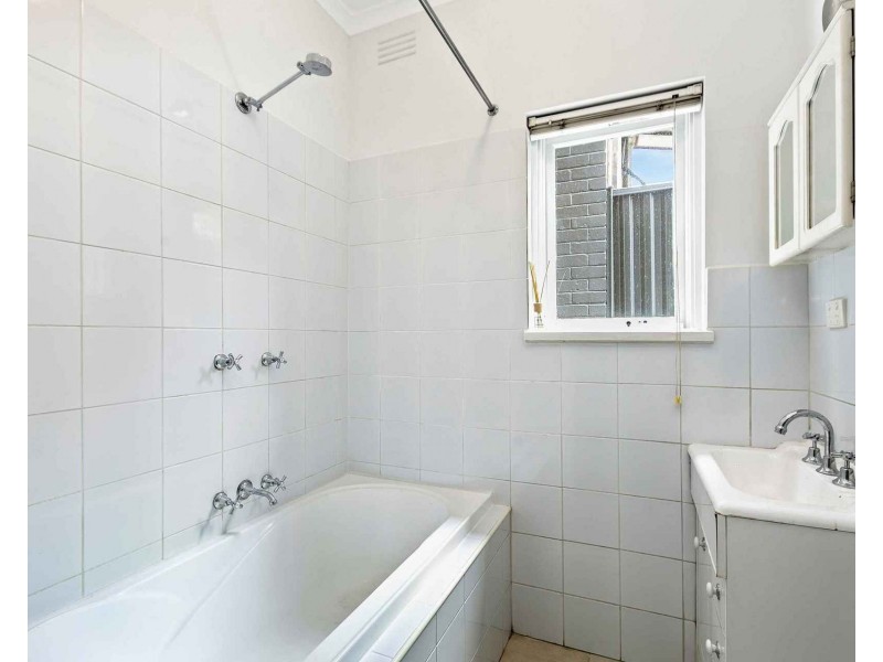 1/6 Harrington Square, Altona VIC 3018