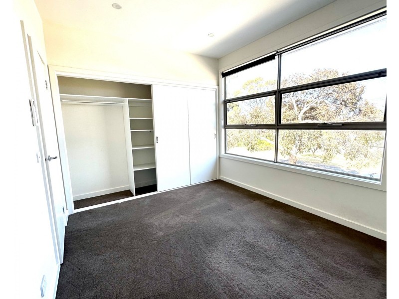 B/133 Railway Street North, Altona VIC 3018