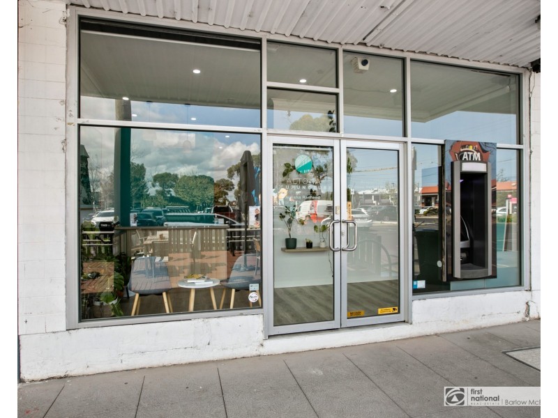 6 Harrington Square, Altona VIC 3018