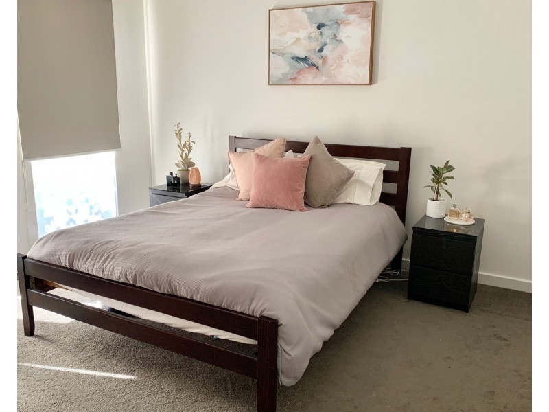 1/1 First Avenue, Altona North VIC 3025