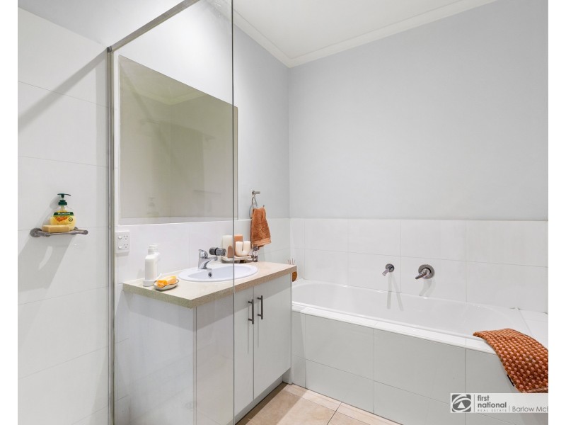 74 Simmons Drive, Seaholme VIC 3018