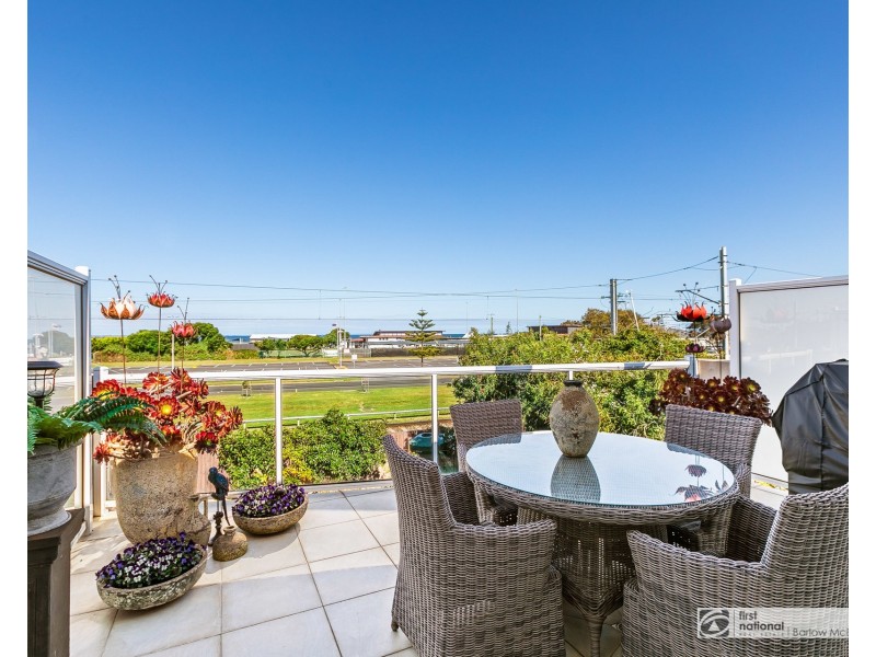 74 Simmons Drive, Seaholme VIC 3018