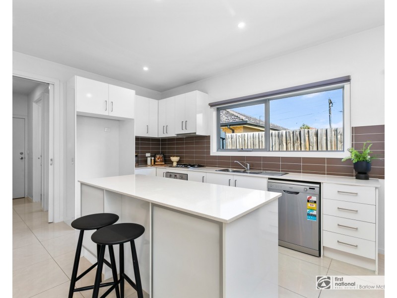 2/180 Civic Parade, Altona VIC 3018