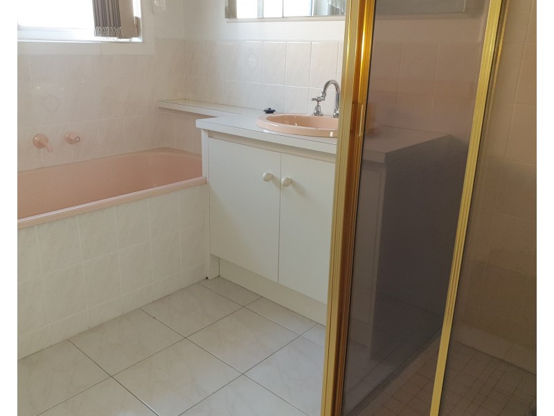 2/112 Blyth Street, Altona VIC 3018