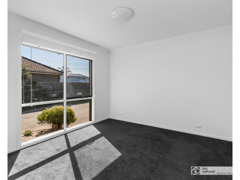 2/114 Blyth Street, Altona VIC 3018