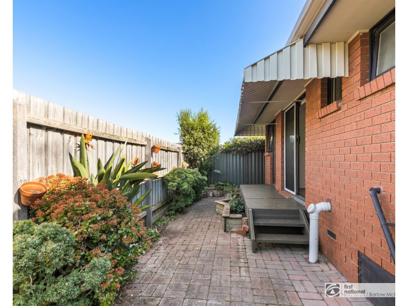 2/114 Blyth Street, Altona VIC 3018