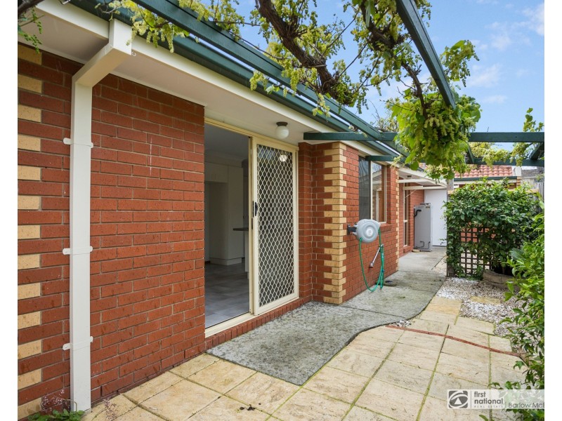 1/12 Rose Street, Altona VIC 3018