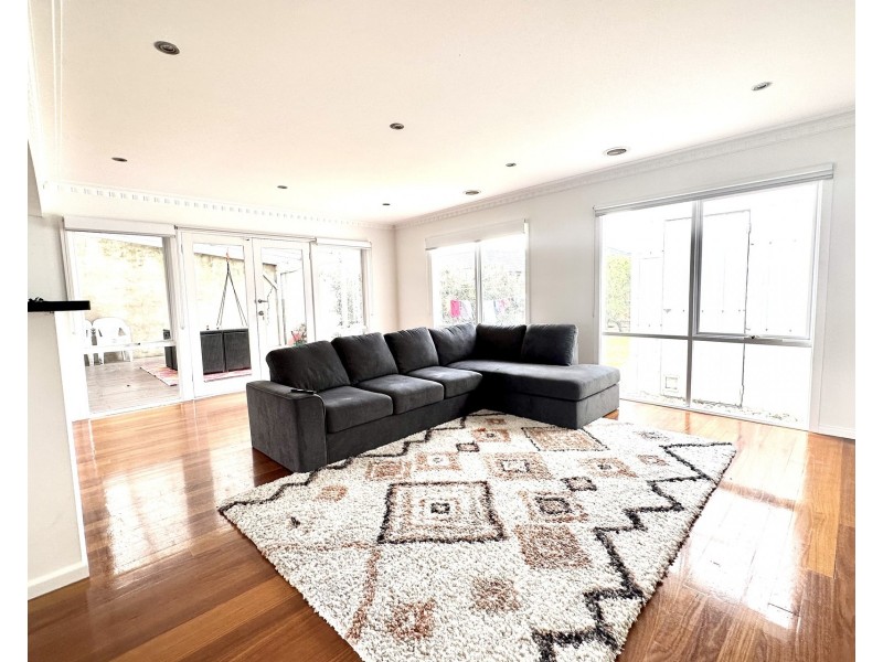 37 Cherry Avenue, Altona North VIC 3025