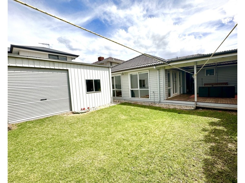 37 Cherry Avenue, Altona North VIC 3025