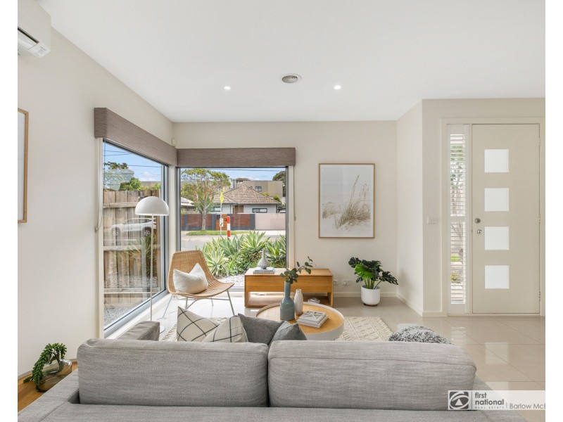 1/180 Civic Parade, Altona VIC 3018