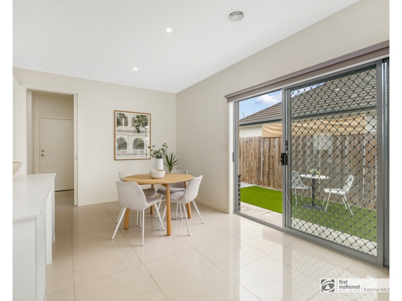 1/180 Civic Parade, Altona VIC 3018