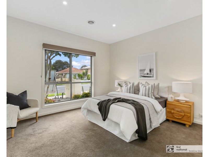 1/180 Civic Parade, Altona VIC 3018