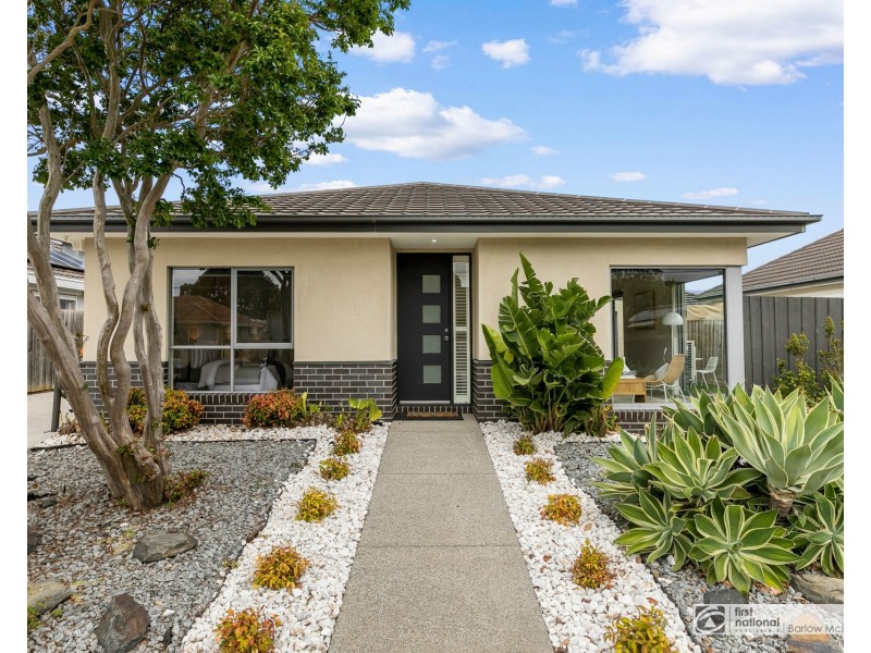 1/180 Civic Parade, Altona VIC 3018