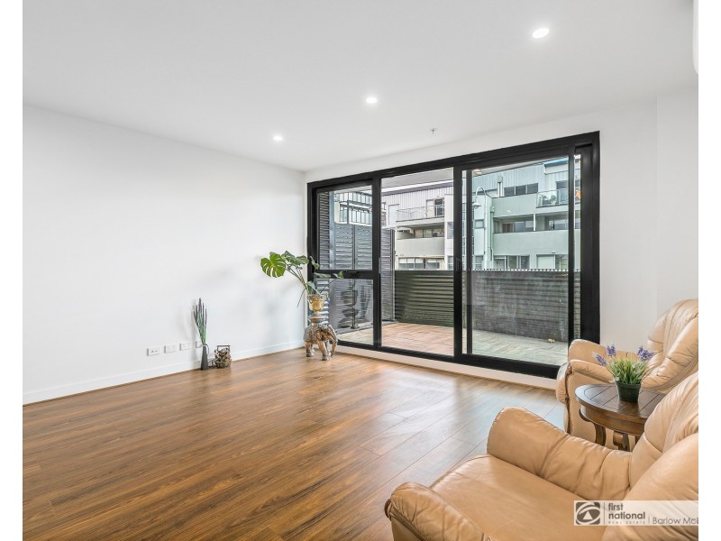 206/118 Pier Street, Altona VIC 3018