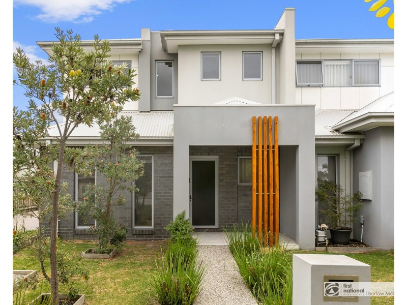 2/67 Rose Street, Altona VIC 3018