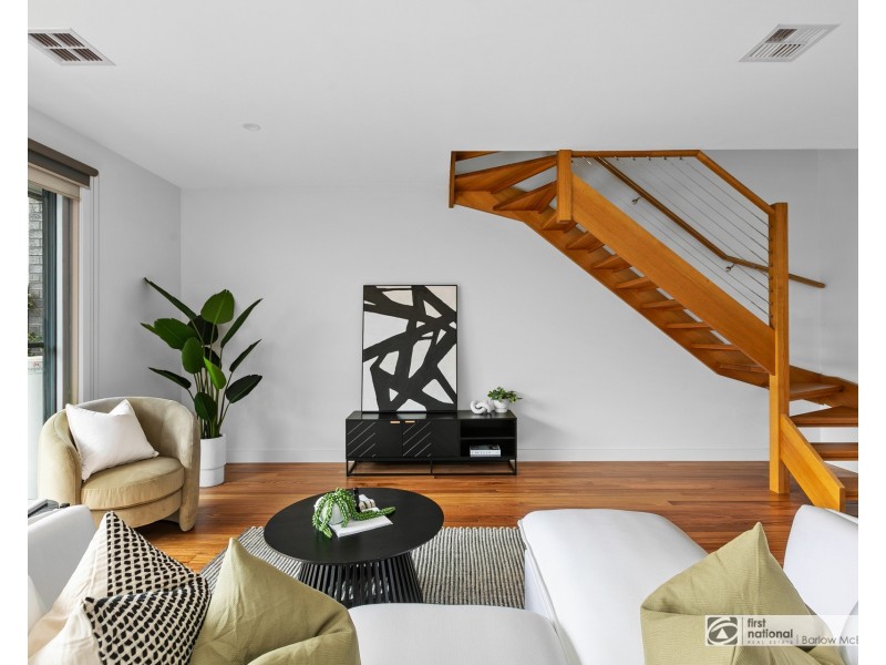 2/67 Rose Street, Altona VIC 3018