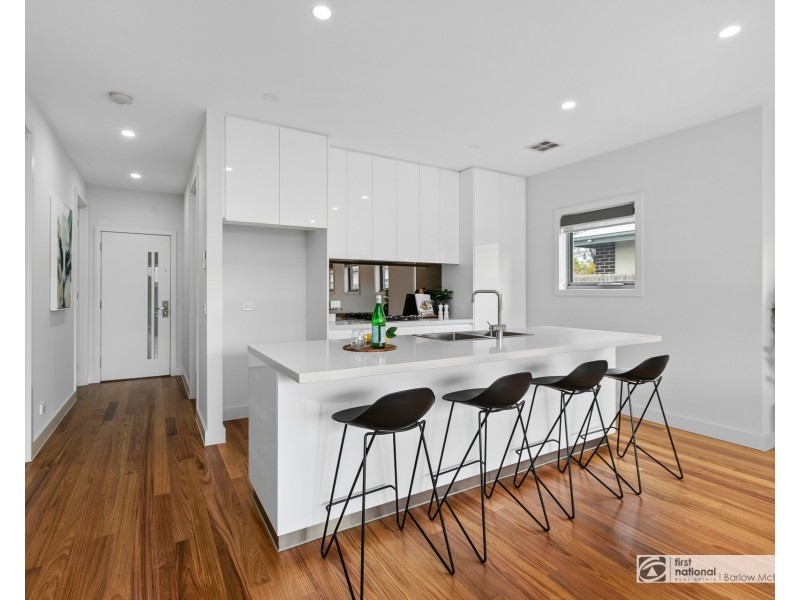 2/67 Rose Street, Altona VIC 3018