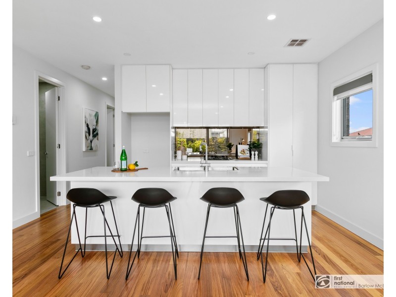 2/67 Rose Street, Altona VIC 3018