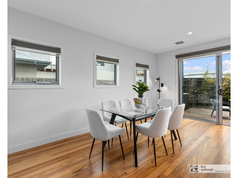 2/67 Rose Street, Altona VIC 3018