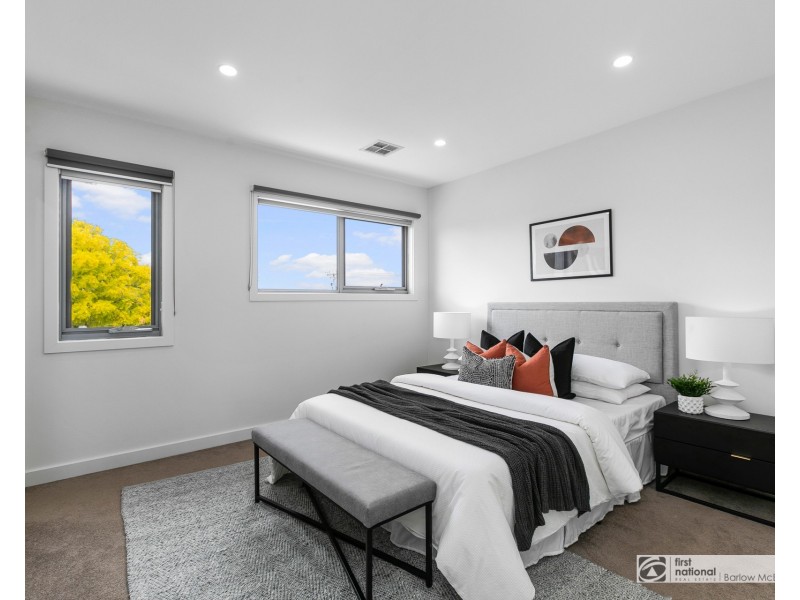 2/67 Rose Street, Altona VIC 3018