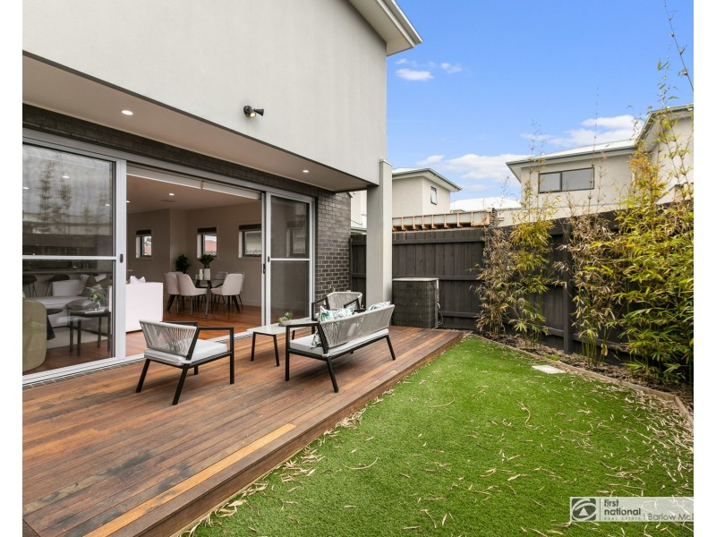 2/67 Rose Street, Altona VIC 3018