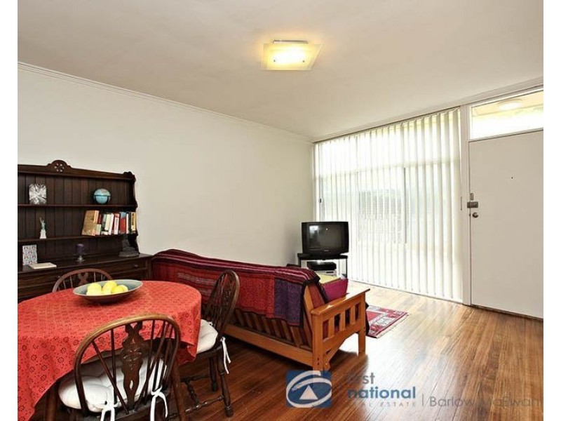 4/239 Esplanade, Altona VIC 3018