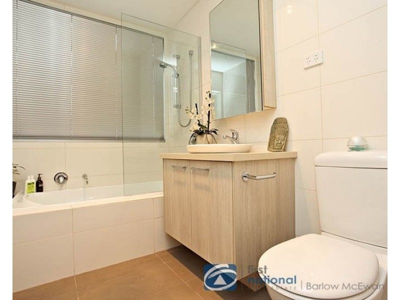 4/239 Esplanade, Altona VIC 3018