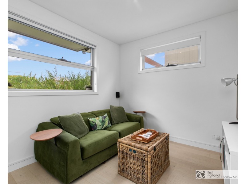 2/100 Civic Parade, Altona VIC 3018