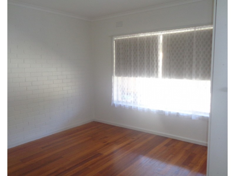 3/8 Romawi Street, Altona VIC 3018