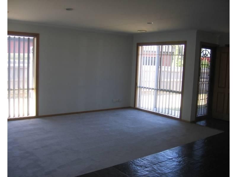 24 Mintaro Way, Seabrook VIC 3028