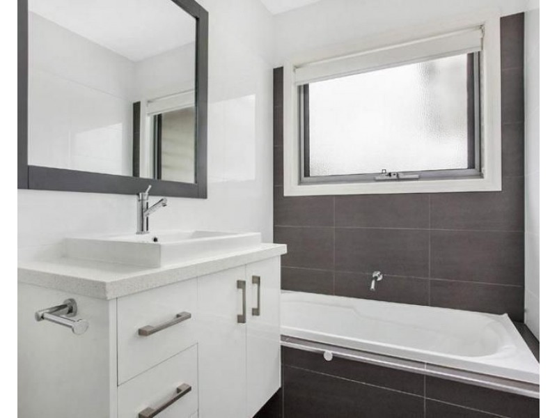 100A Second Avenue, Altona North VIC 3025