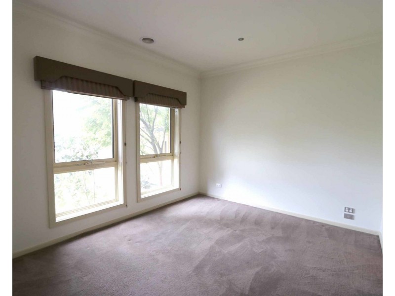 1 Merlow Street, Altona VIC 3018
