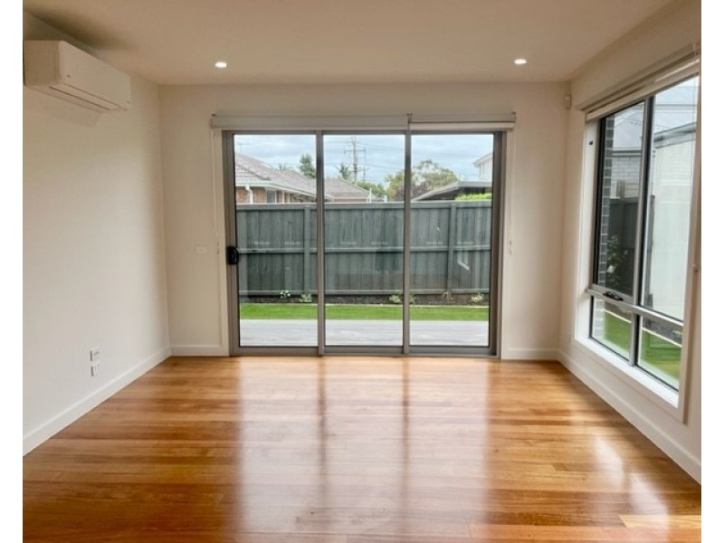 4/63 Rose Street, Altona VIC 3018