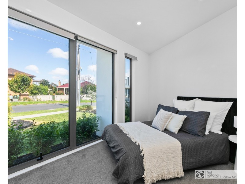 10 Mitchell Avenue, Altona North VIC 3025