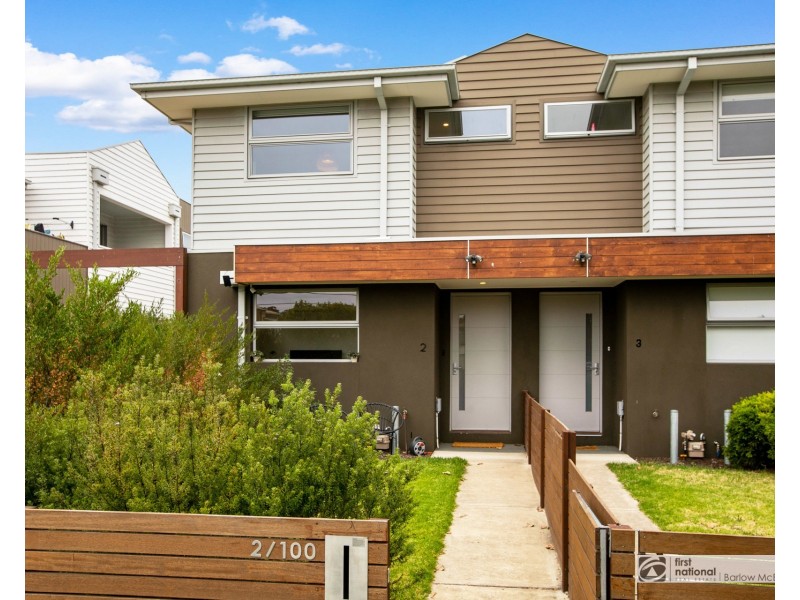 2/100 Civic Parade, Altona VIC 3018